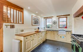 Pandy Farmhouse - Panoramic Mountain Views Within Snowdonia'S National Park - 4X4 Recommended