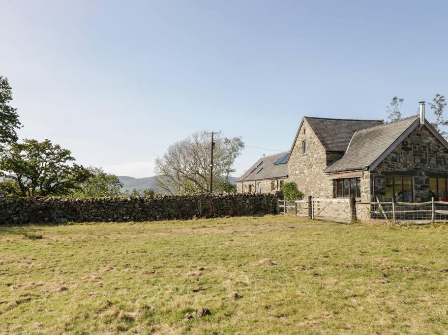 Pandy Farmhouse - Panoramic Mountain Views Within Snowdonia'S National Park - 4X4 Recommended Dolgellau Exterior photo